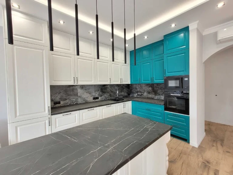 Продам новый дом в Центре Таирова. 5 Комнат. Академика Корол