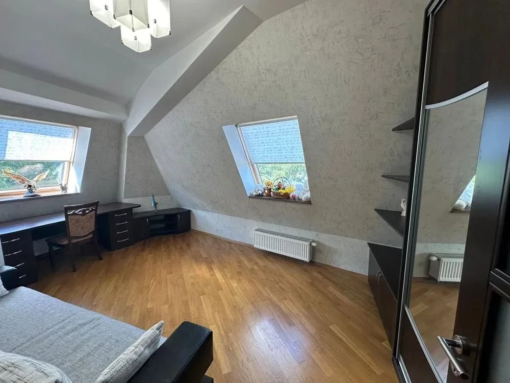 Продаж ВІП квартири  в клубному будинку  вул. Іванка  Франка