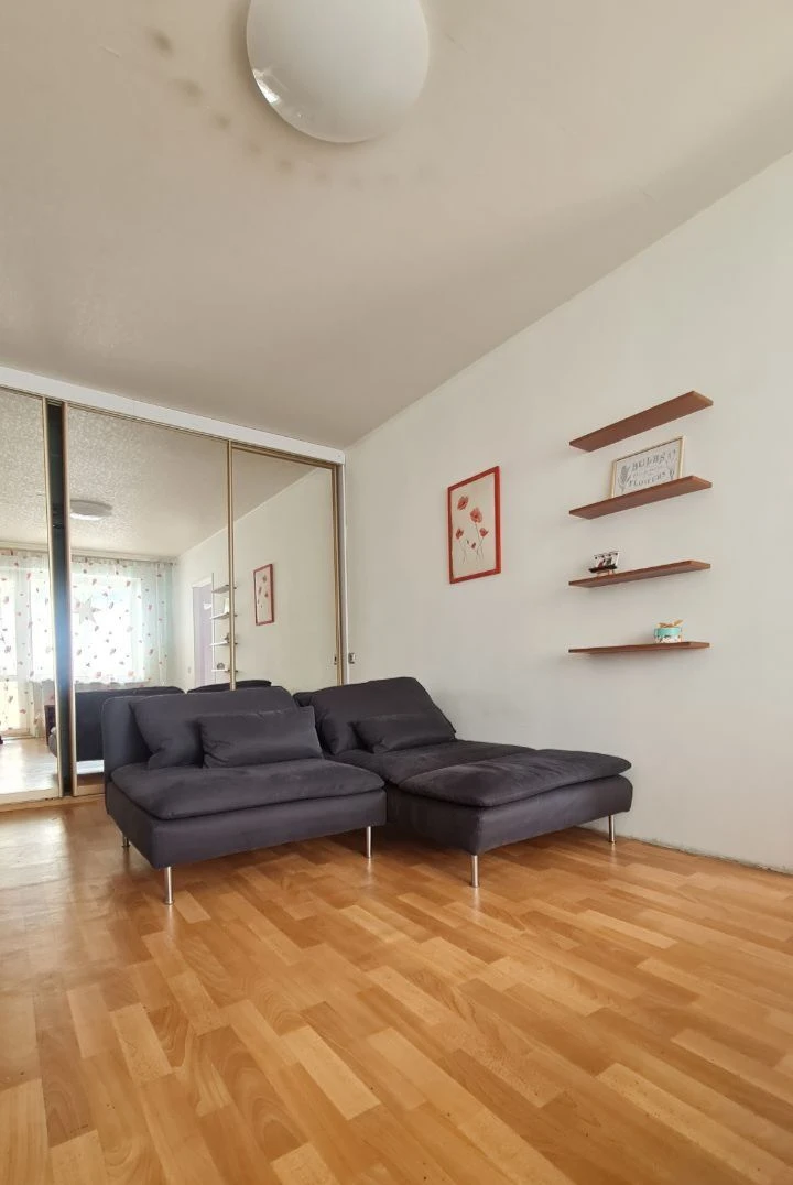 Продам 3-ком квартиру на Калиновой  28