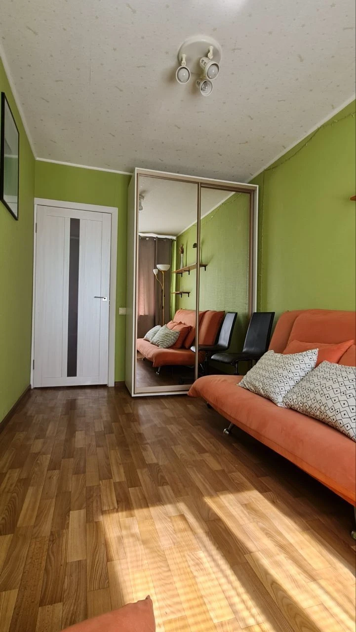 Продам 3-ком квартиру на Калиновой  28