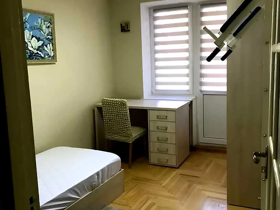 Квартира. Івано-Франківськ, Михайла Грушевського вул.