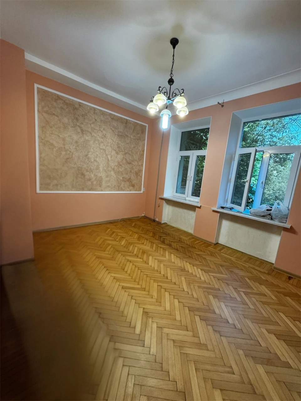 Срочная продажа! Из-за выезда. Квартира с большими возможнос