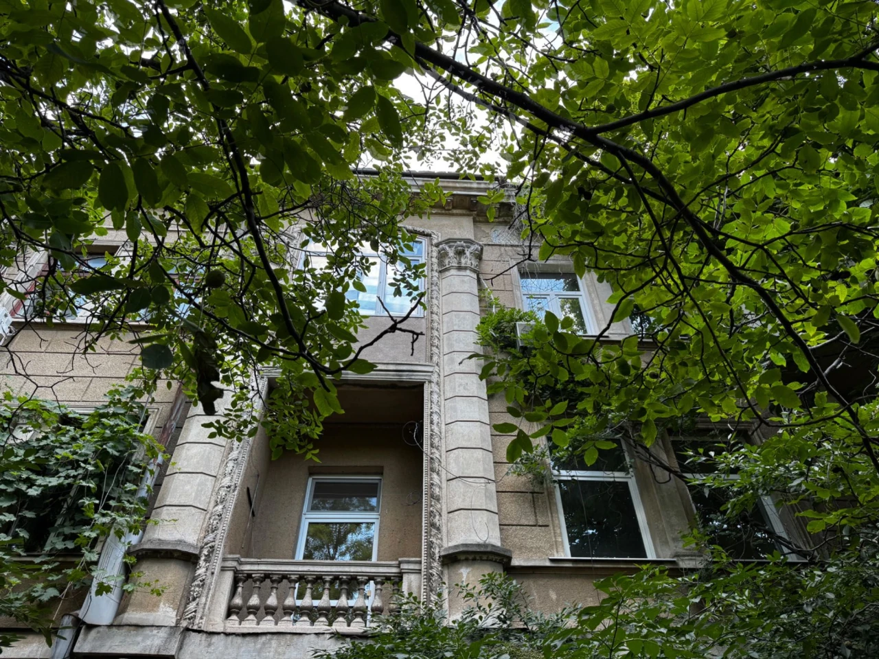 Срочная продажа! Из-за выезда. Квартира с большими возможнос