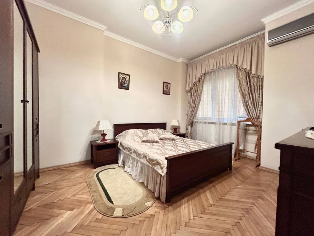 Продаж 3к Вітовського