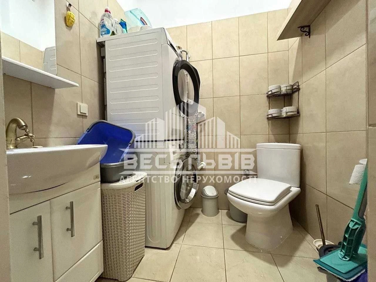Продаж 3-кім.квартира вул. Дорошенка (головна пошта)