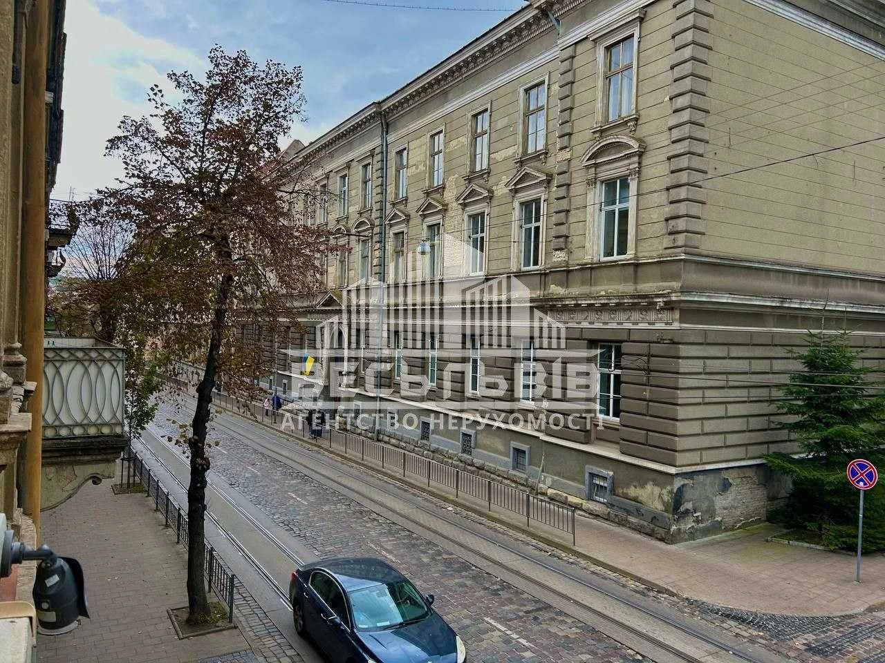 Продаж 3-кім.квартира вул. Дорошенка (головна пошта)