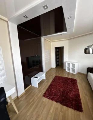 Продаж двокімнатноі квартири з сучасним ремонтом