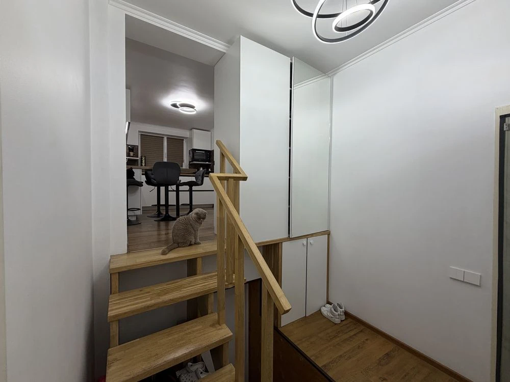 Продам затишний будинок Осокорки, 6 соток, генератор, сучасн