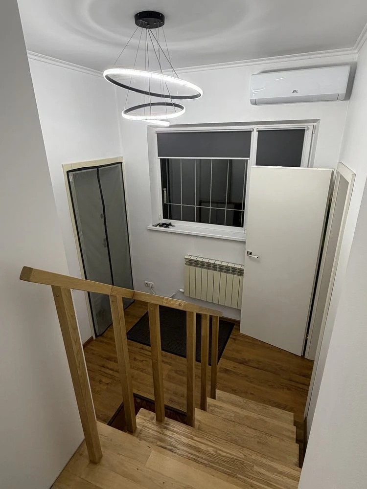 Продам затишний будинок Осокорки, 6 соток, генератор, сучасн