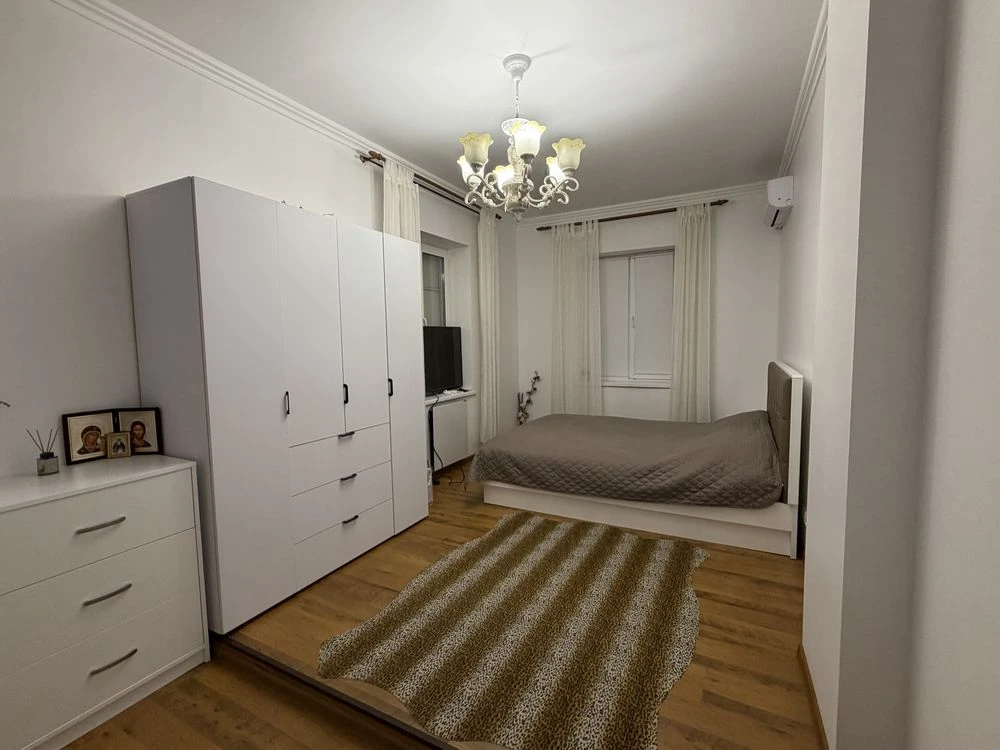 Продам затишний будинок Осокорки, 6 соток, генератор, сучасн
