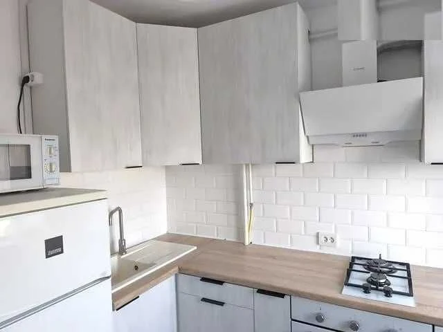 Продаж 2к квартири проспект Дмитра Яворницького, центр нагор