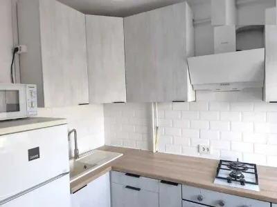 Продаж 2к квартири проспект Дмитра Яворницького, центр нагор