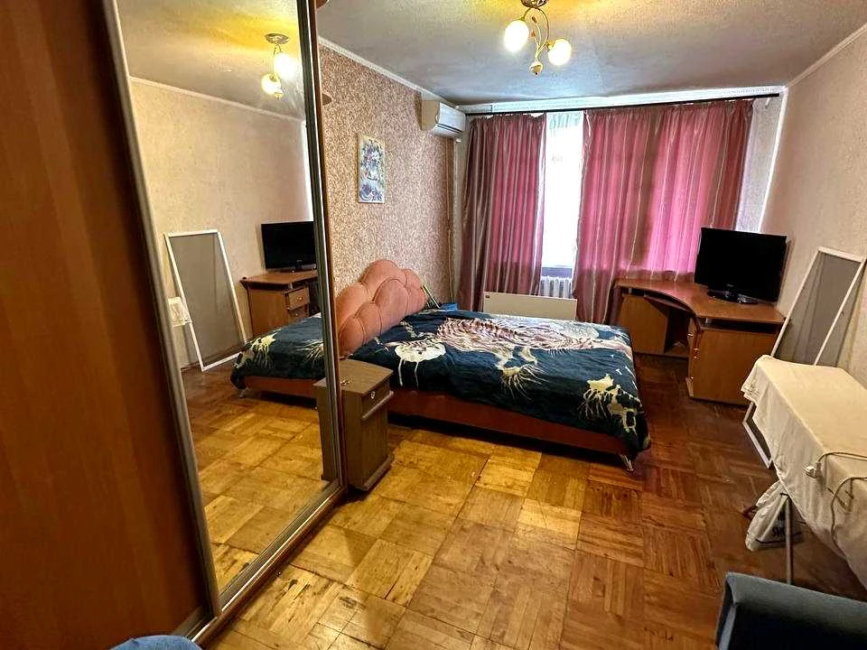 Квартира. Дніпро, Запорізьке шосе