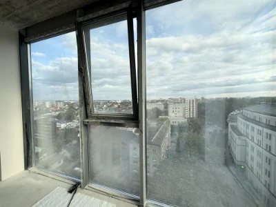 Видова однокімнатна квартира з ремонтом у центрі