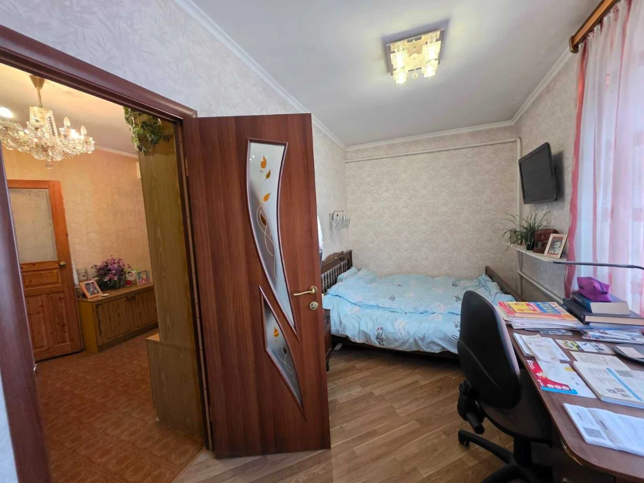 2х квартира с огромным балконом на всю квартиру   на Пр Шевч