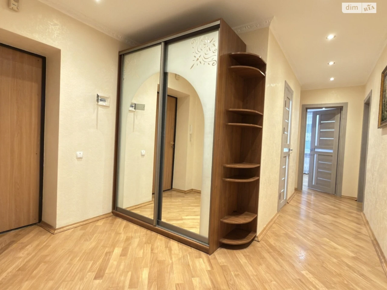 Продаж Квартира Пасічна