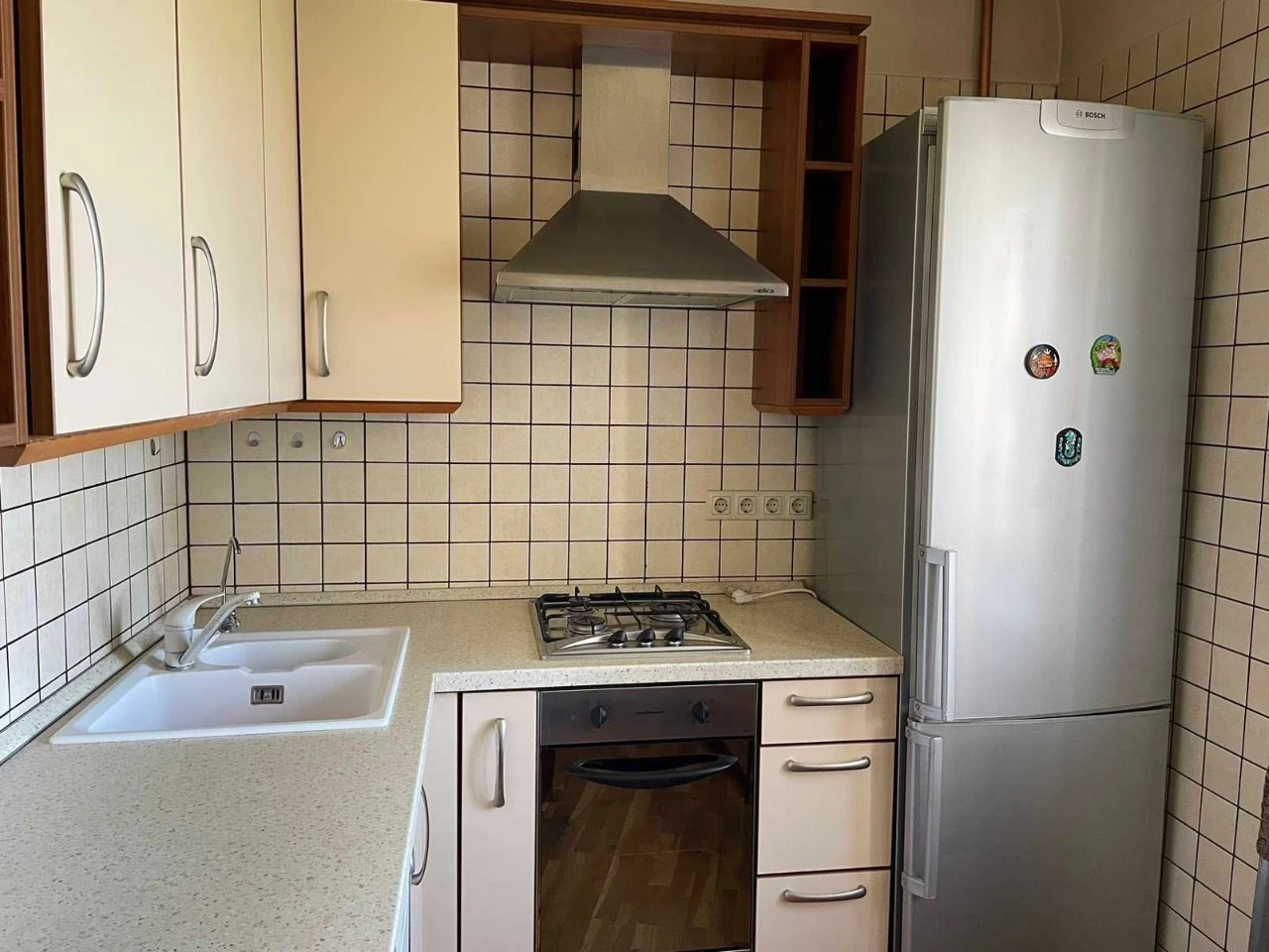 Продам 2-кімнатну Максима Кривоноса 11, працюємо з державним