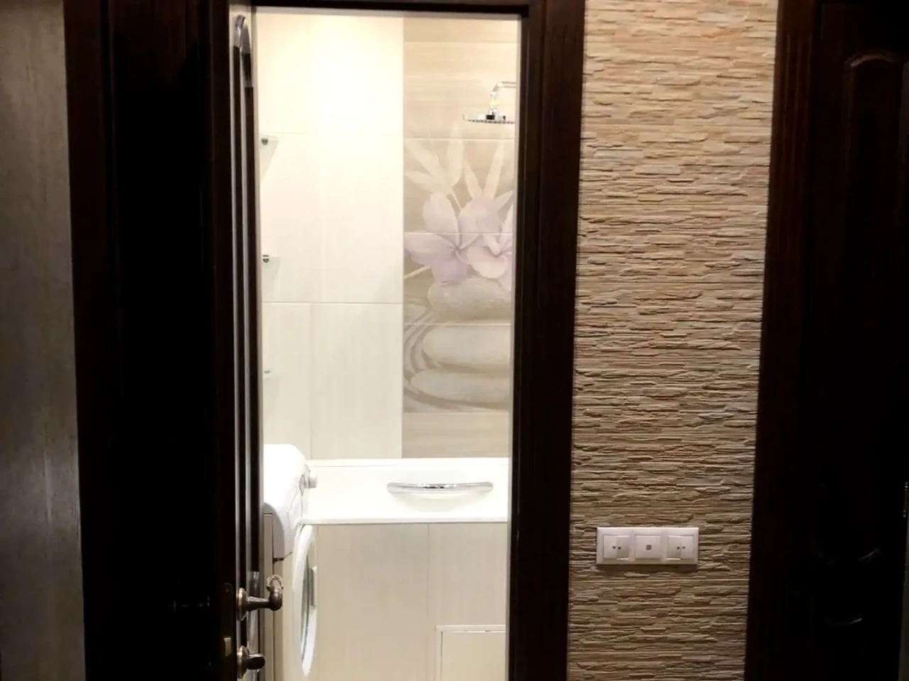 Оренда квартири 2-кімн. 72 м² 8/10 пов.