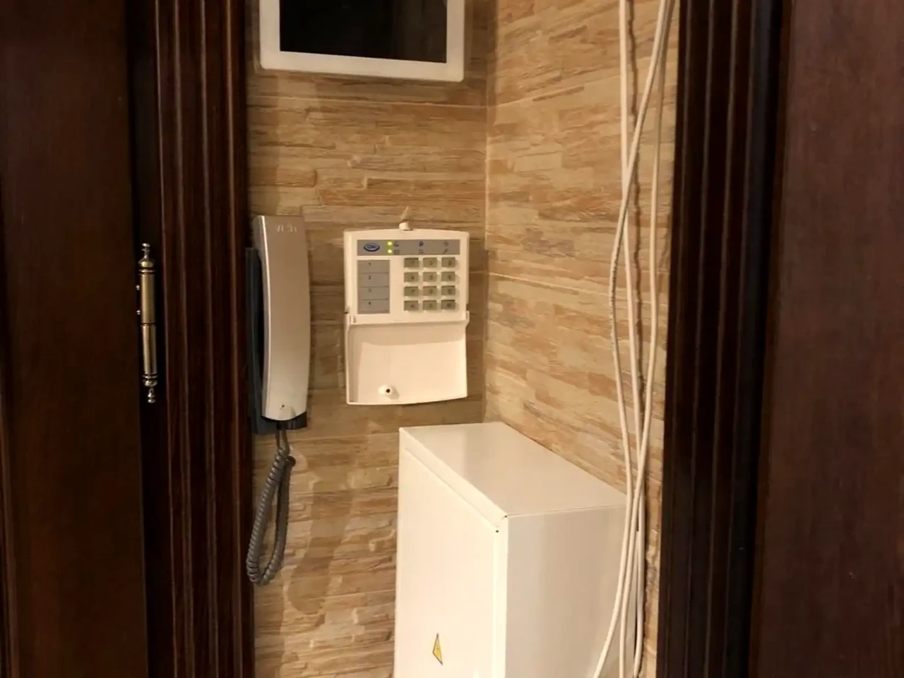 Оренда квартири 2-кімн. 72 м² 8/10 пов.