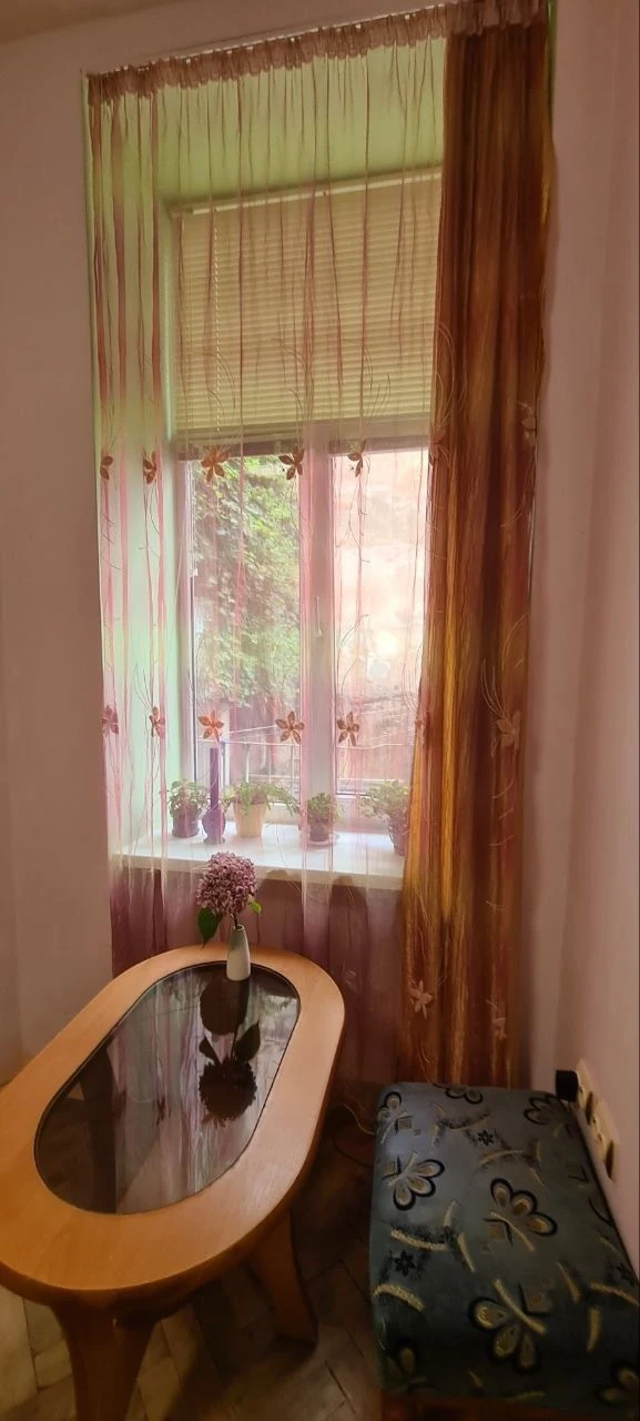 Продаж 1 комнатной квартири