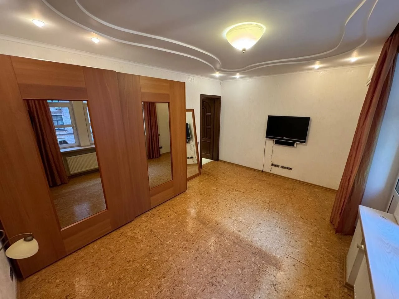 Елітна 4-к квартира 137 м² з класичним ремонтом — вул. Гонча
