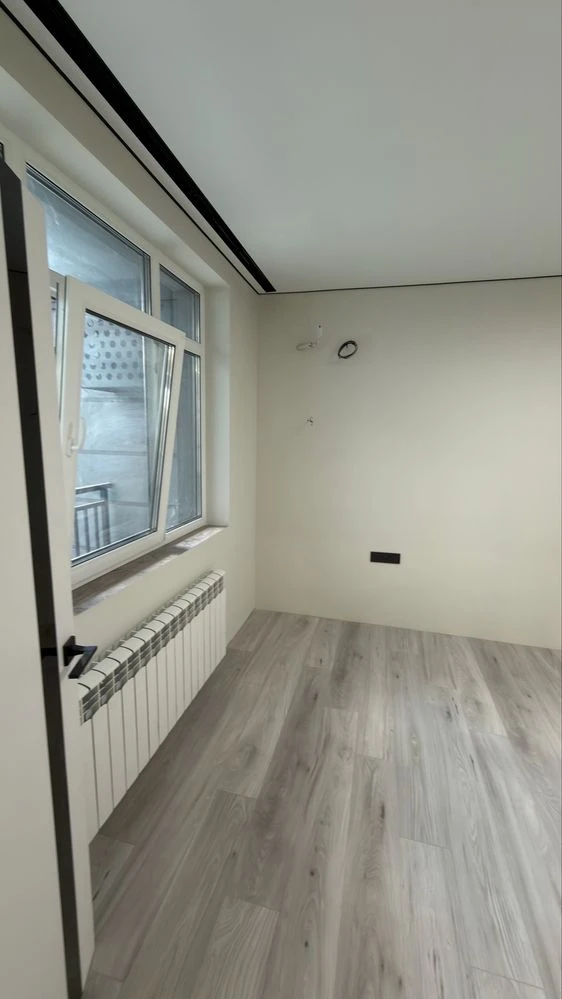 Продам 1,5-кімнатну квартиру 43 м² з ремонтом у ЖК «Мала Пра