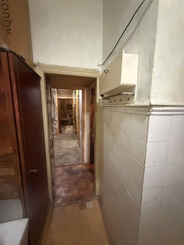 Продам 2к квартиру під ремонт, Петлюри 7/9