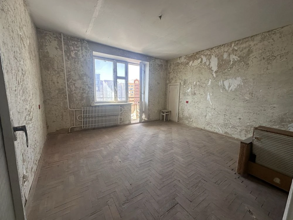 Продаж 1к квартири під ремонт в цегляному будинку Тернопіль