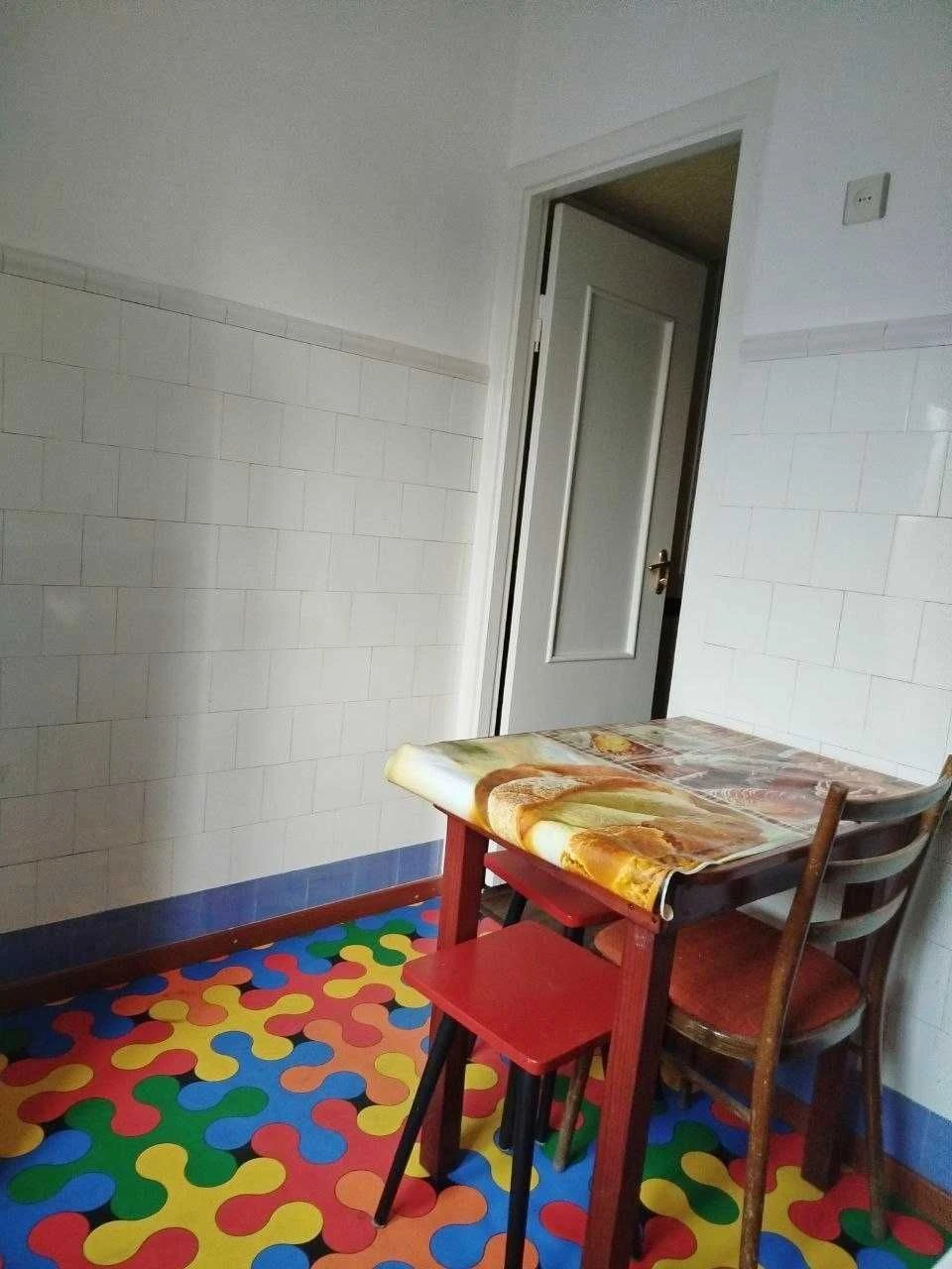 Продам 3к.кв. Кустанайська 10, ст.м. Деміївська