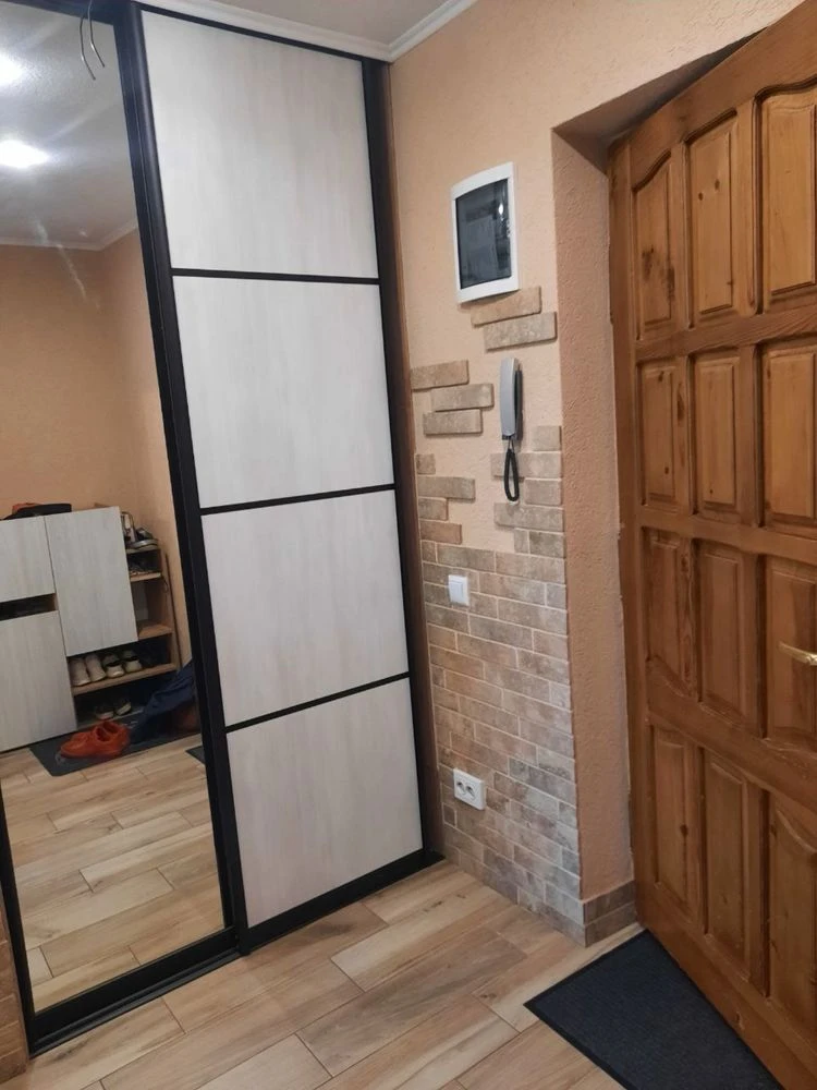 Продаж однокімнатноі квартири. Вул.Пасічна .
