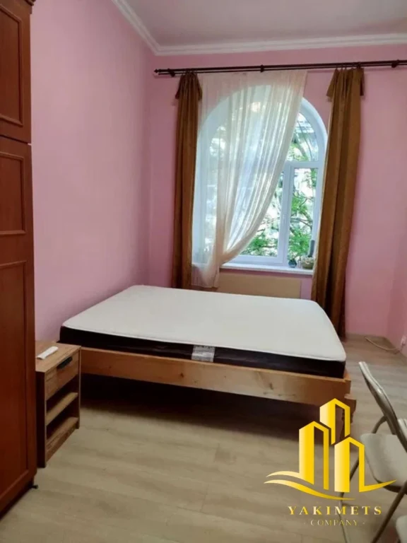Продається 2-к.кв. в центрі