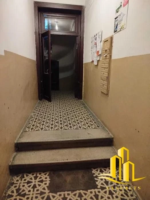 Продається 2-к.кв. в центрі