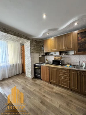 Продаж 2 кімн. квартири у цегляному будинку вул Миколайчука