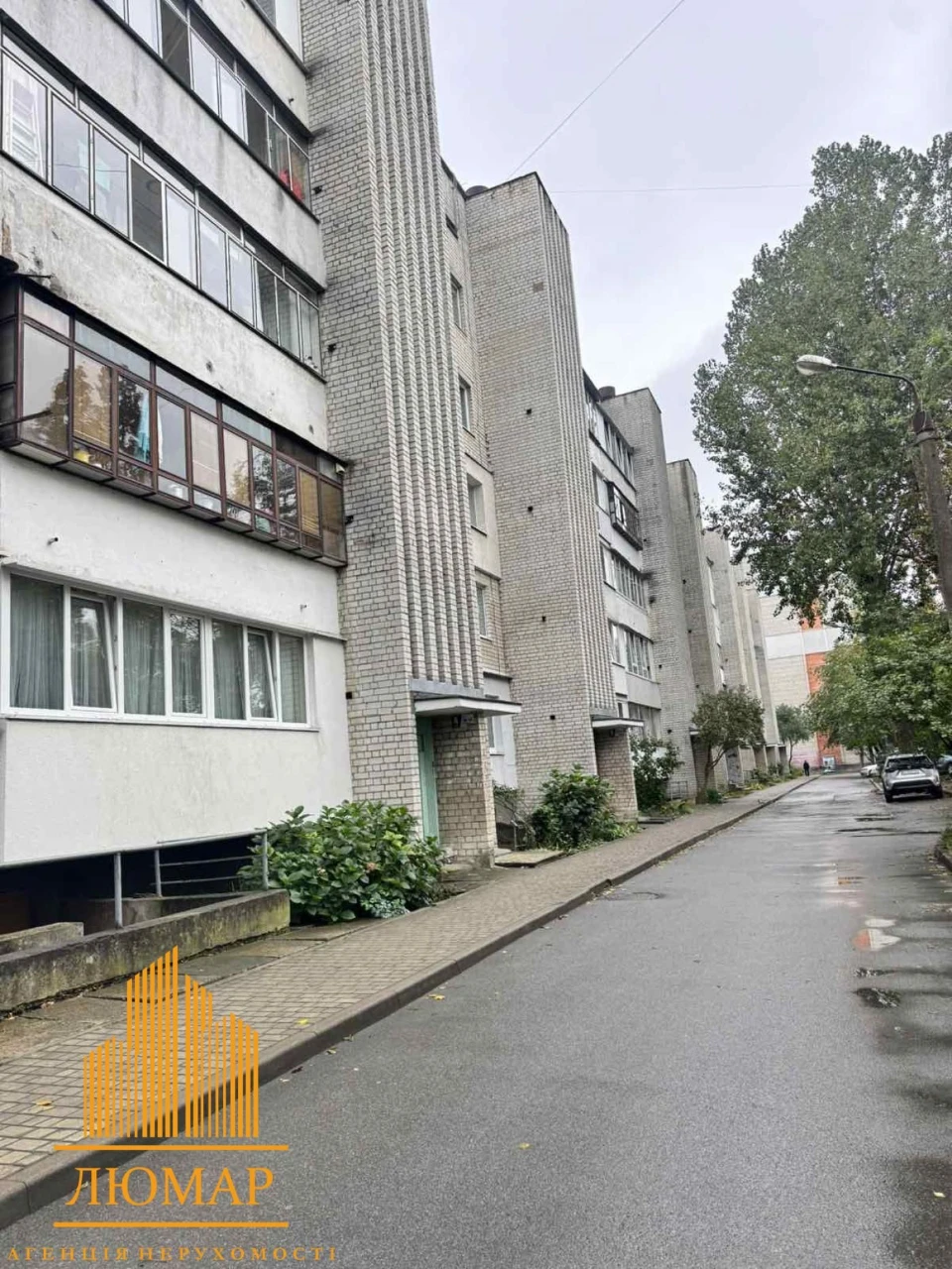 Продаж 2 кімн. квартири у цегляному будинку вул Миколайчука