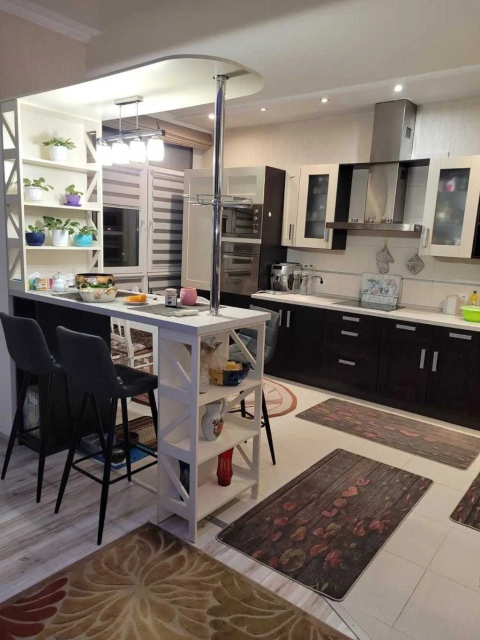 Оренда 3-кімнатної квартири 94 м², Білоруська вул., 3