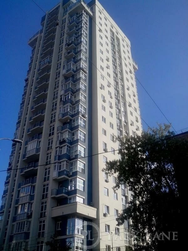 Оренда 3-кімнатної квартири 94 м², Білоруська вул., 3