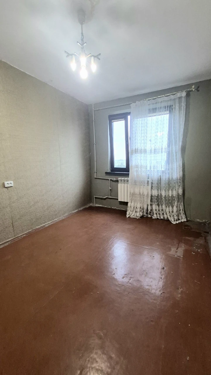 Продам 2-комнатную, улучшенной планировки