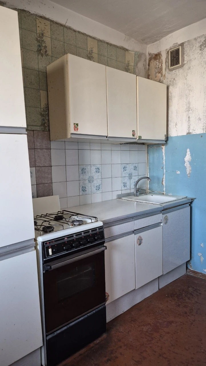 Продам 2-комнатную, улучшенной планировки