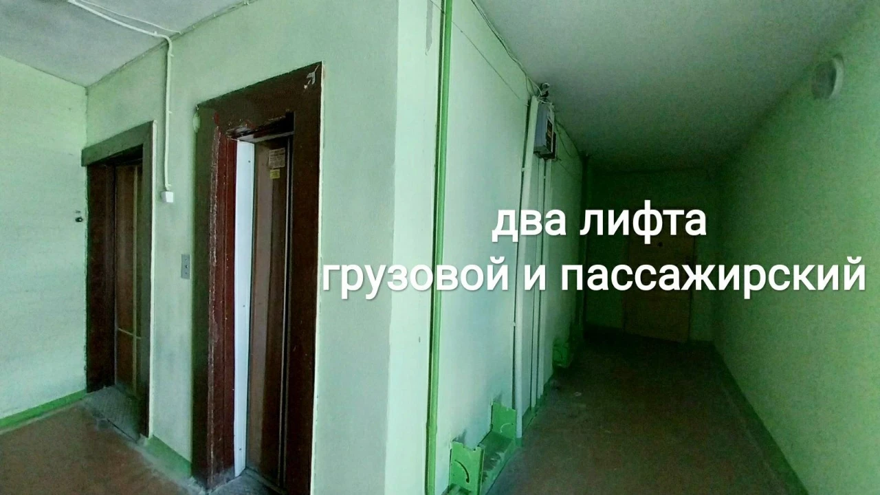 Selling a 2-room apartment with an improved layout near Metro.