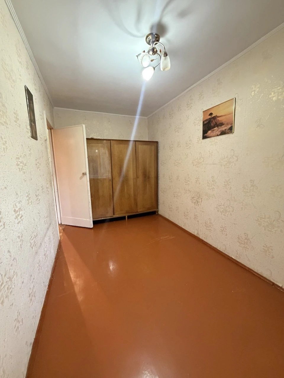 Двокімнатна  квартира Рівне Центр .