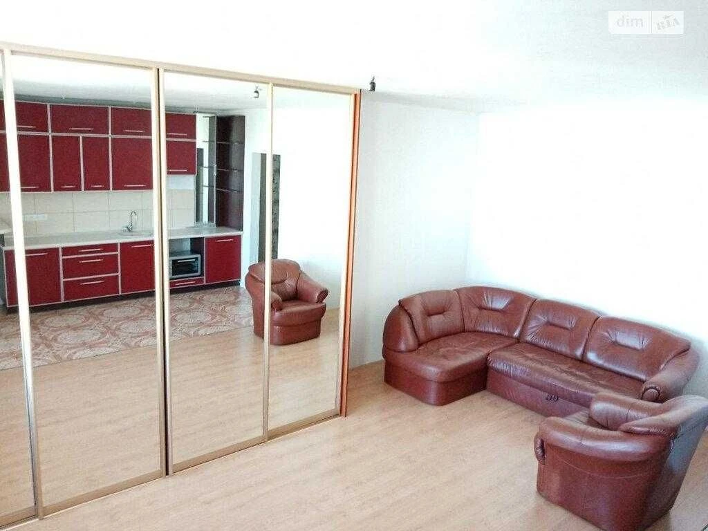 Продам 1-кімнатну квартиру на Салтівському шосе,
