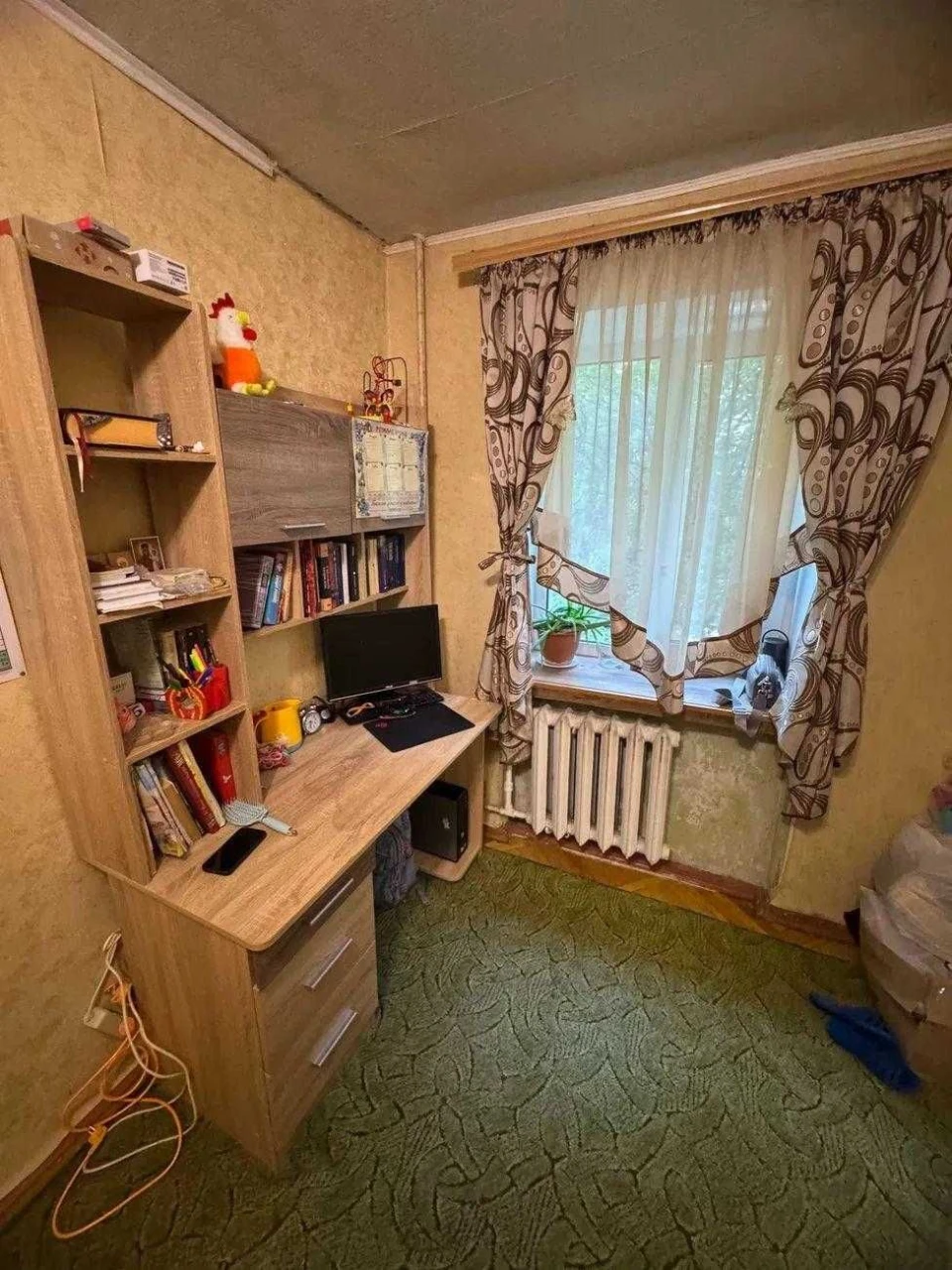 Продам 3-кімнатну квартиру на вул. 12 Квітня