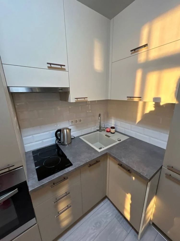 Продаж квартири 30,6 кв м ЖК Комфорт таун