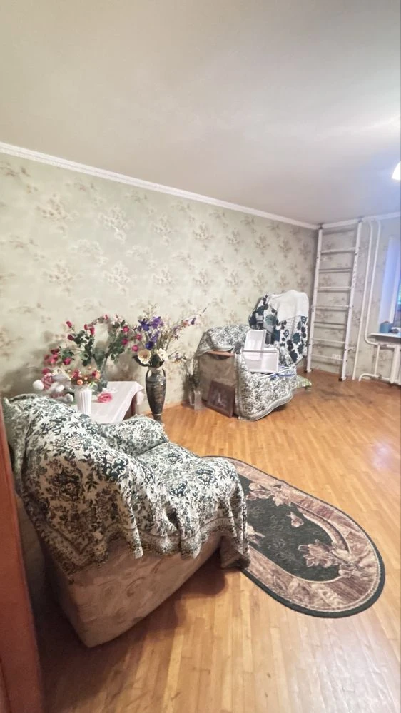 Без комісії! 3-х кім квартра Біля Метро 2хв вул. Братства та