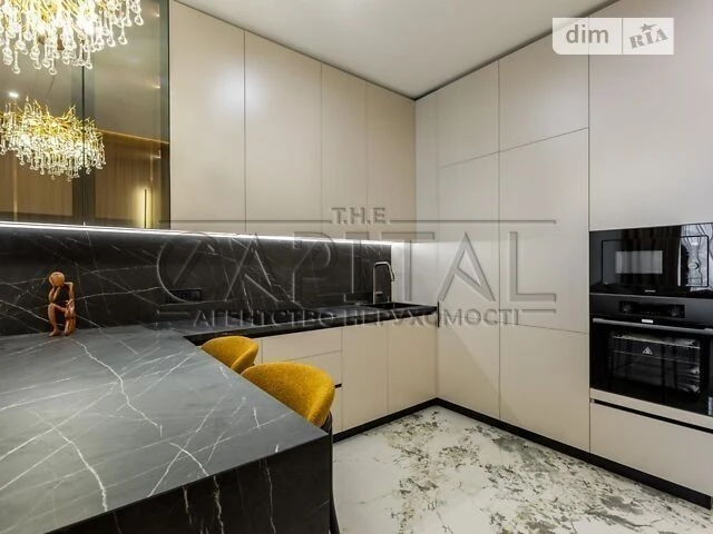 Продаж 2к квартири 85 кв. м на вул. Звіринецька 70А • ID 346