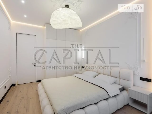 Продаж 2к квартири 85 кв. м на вул. Звіринецька 70А • ID 346