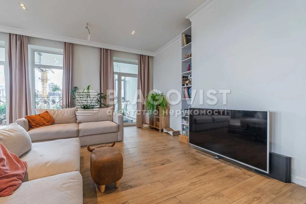 Продаж, 3-кімнатна, 137м2, квартира, З Ремонтом, Поділ, Глиб