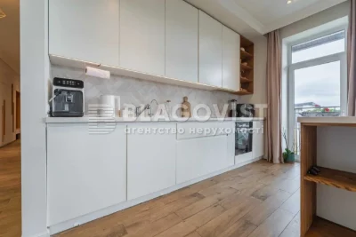 Продаж, 3-кімнатна, 137м2, квартира, З Ремонтом, Поділ, Глиб