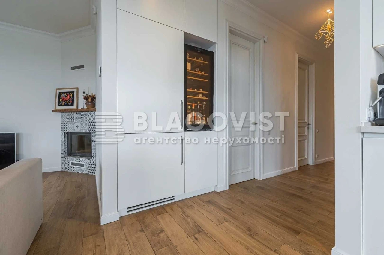 Продаж, 3-кімнатна, 137м2, квартира, З Ремонтом, Поділ, Глиб