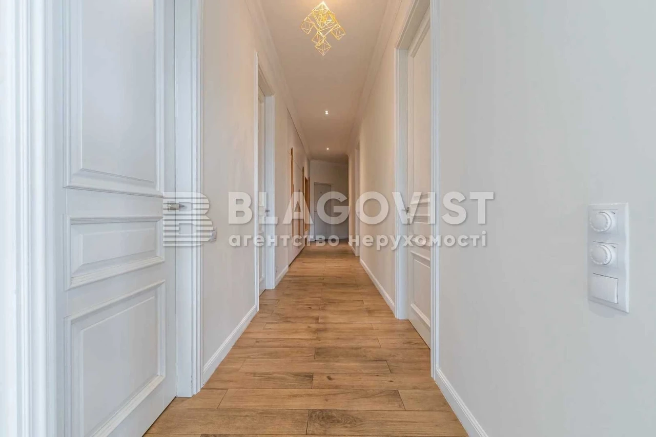 Продаж, 3-кімнатна, 137м2, квартира, З Ремонтом, Поділ, Глиб
